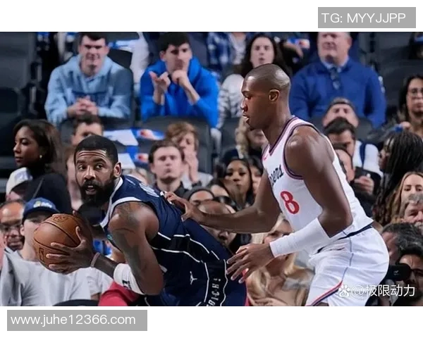 快船与爵士激战第五场争夺季后赛关键胜利的精彩瞬间回顾